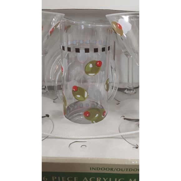 Sanibel Home Acrylic Pitcher And 4 Martini Glasses With Olive Pattern D1 - Picture 3 of 6